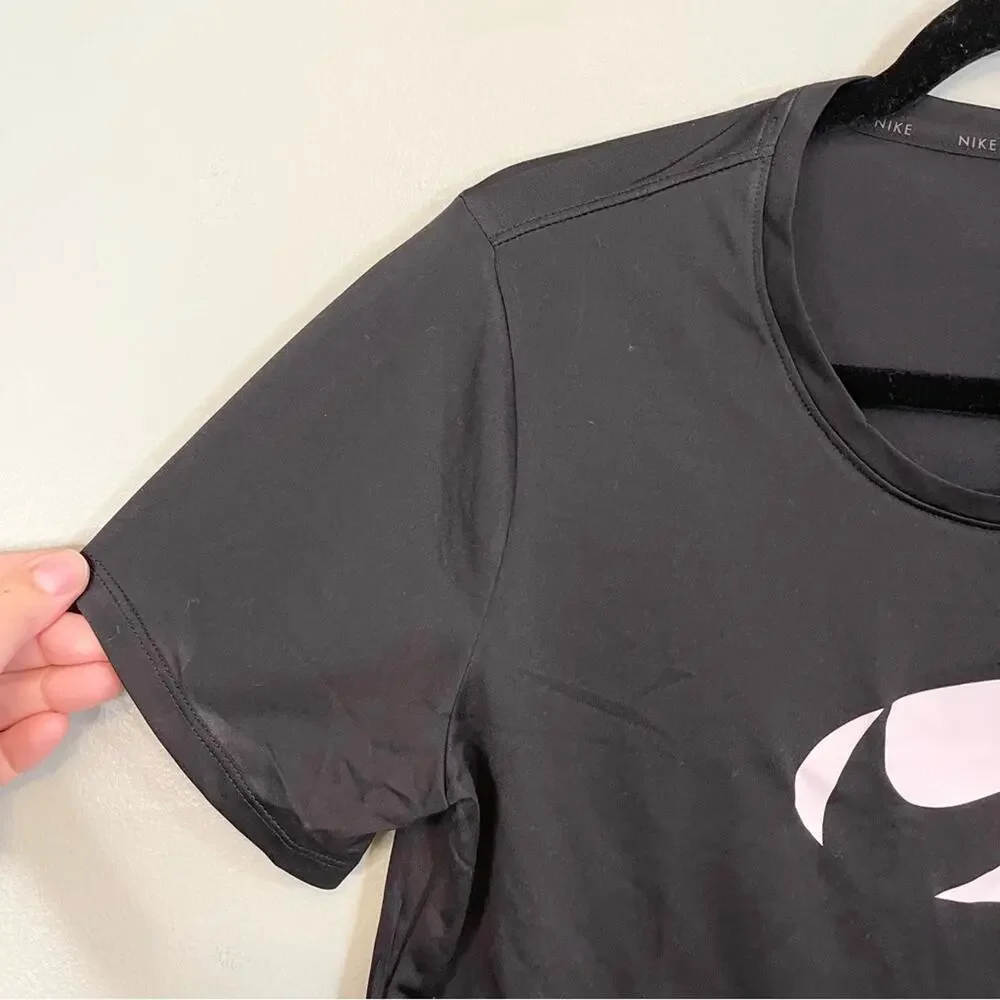 Nike‎ Women's Dri-Fit Lightweight Cropped Athletic Tshirt Black Size Medium NWT